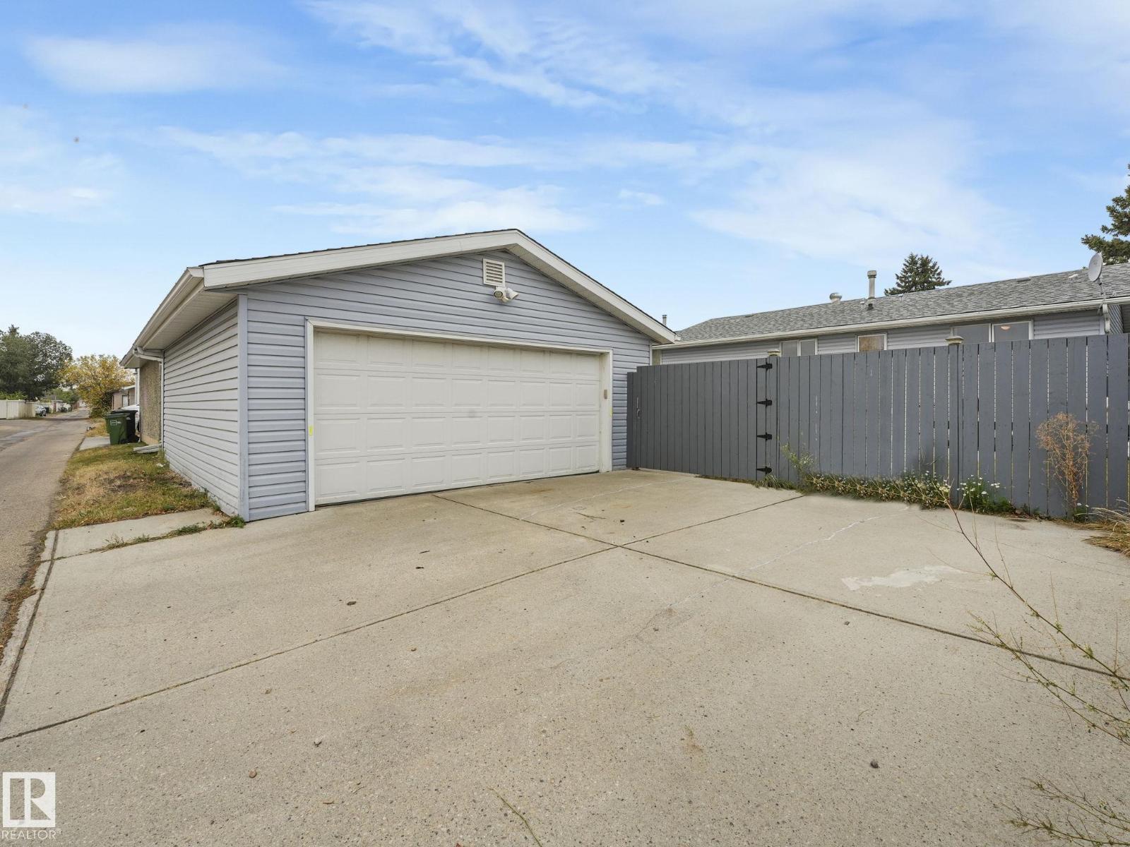 13547 24 St Nw, Edmonton, Alberta  T5A 3S7 - Photo 41 - E4460678