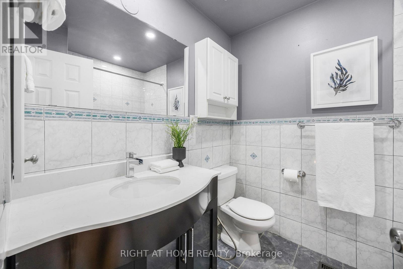 49 Tuscarora Drive, Toronto, Ontario  M2H 2K4 - Photo 23 - C12440712