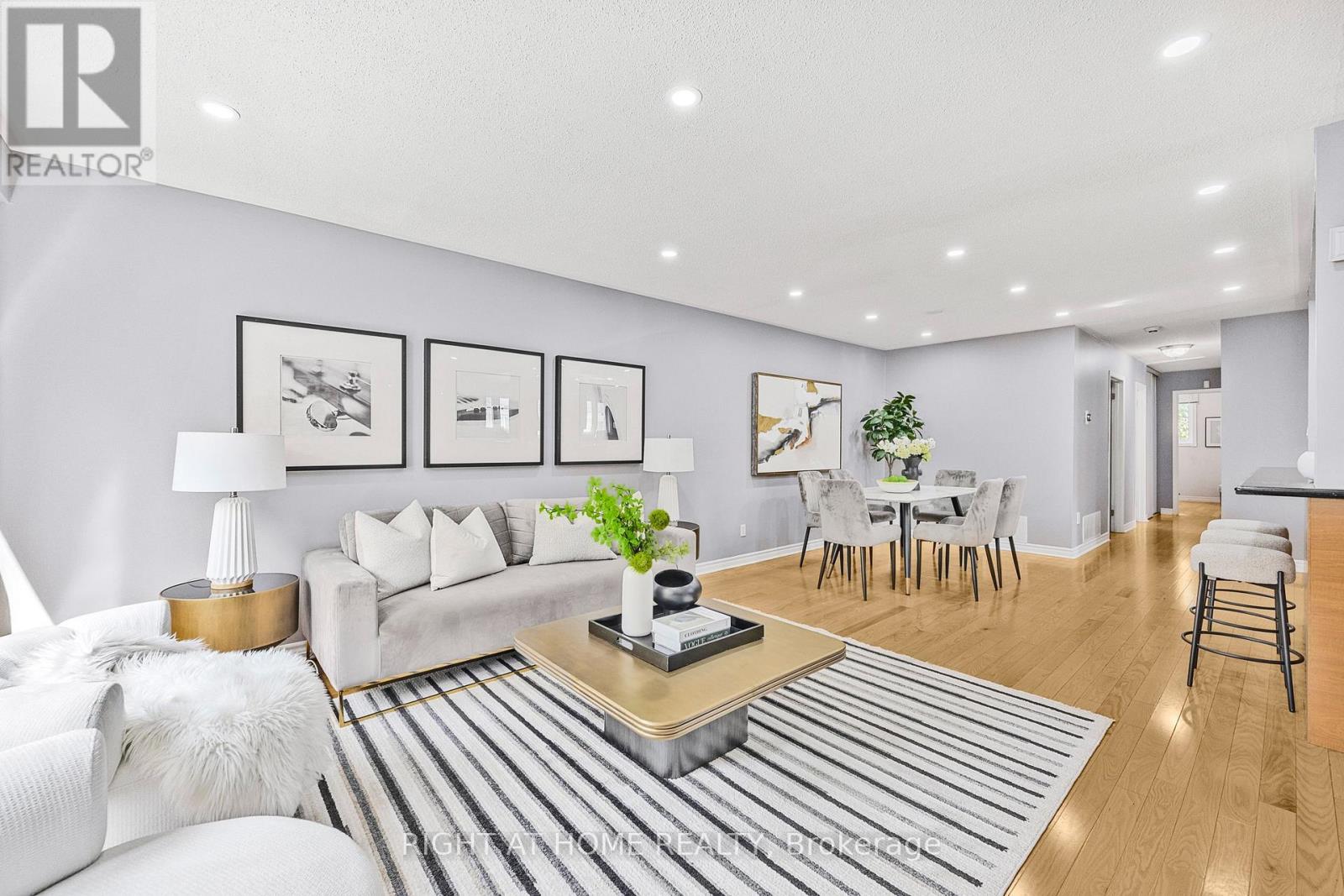 49 Tuscarora Drive, Toronto, Ontario  M2H 2K4 - Photo 9 - C12440712