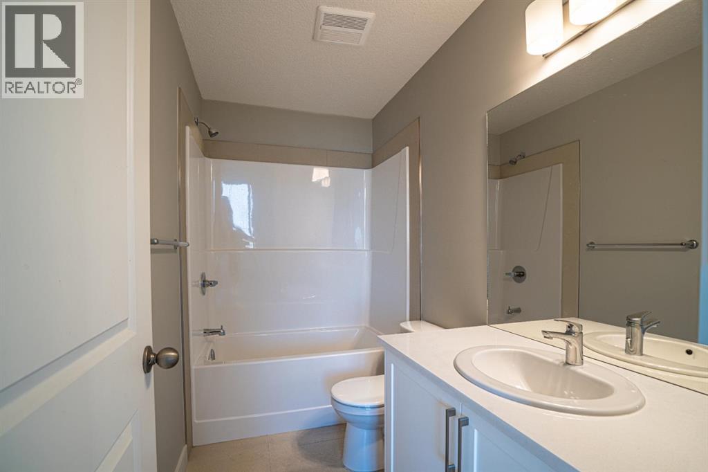 358 Canals Crossing Sw, Airdrie, Alberta  T4B 3J4 - Photo 39 - A2258611