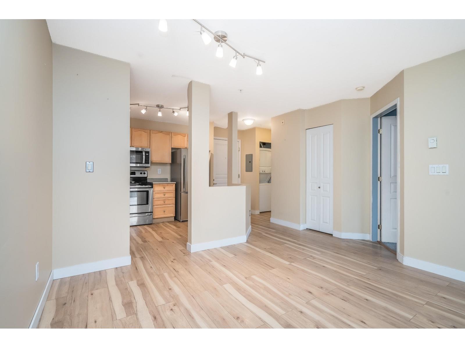 303 33478 Roberts Avenue, Abbotsford, British Columbia  V2S 8E1 - Photo 12 - R3054745