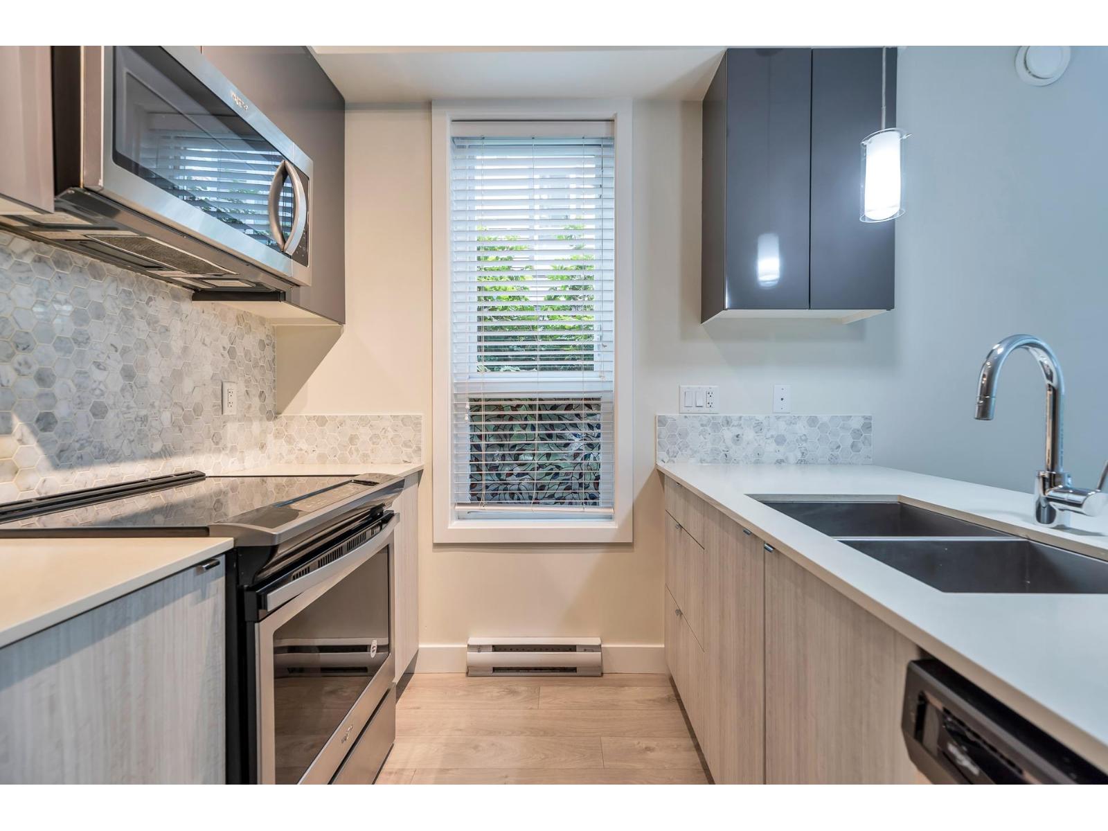 111 6438 195a Street, Surrey, British Columbia  V4N 6R5 - Photo 11 - R3055047