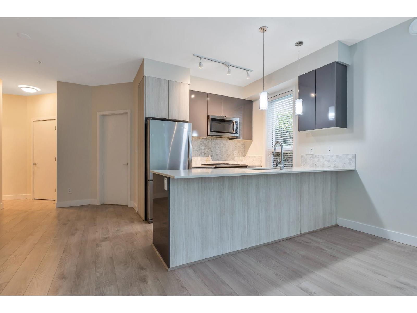 111 6438 195a Street, Surrey, British Columbia  V4N 6R5 - Photo 8 - R3055047