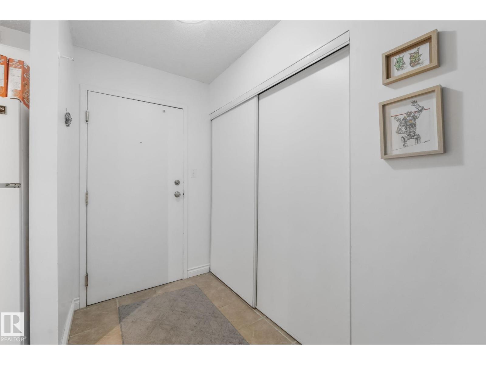 #309 10636 120 St Nw, Edmonton, Alberta  T5H 4L5 - Photo 4 - E4460681
