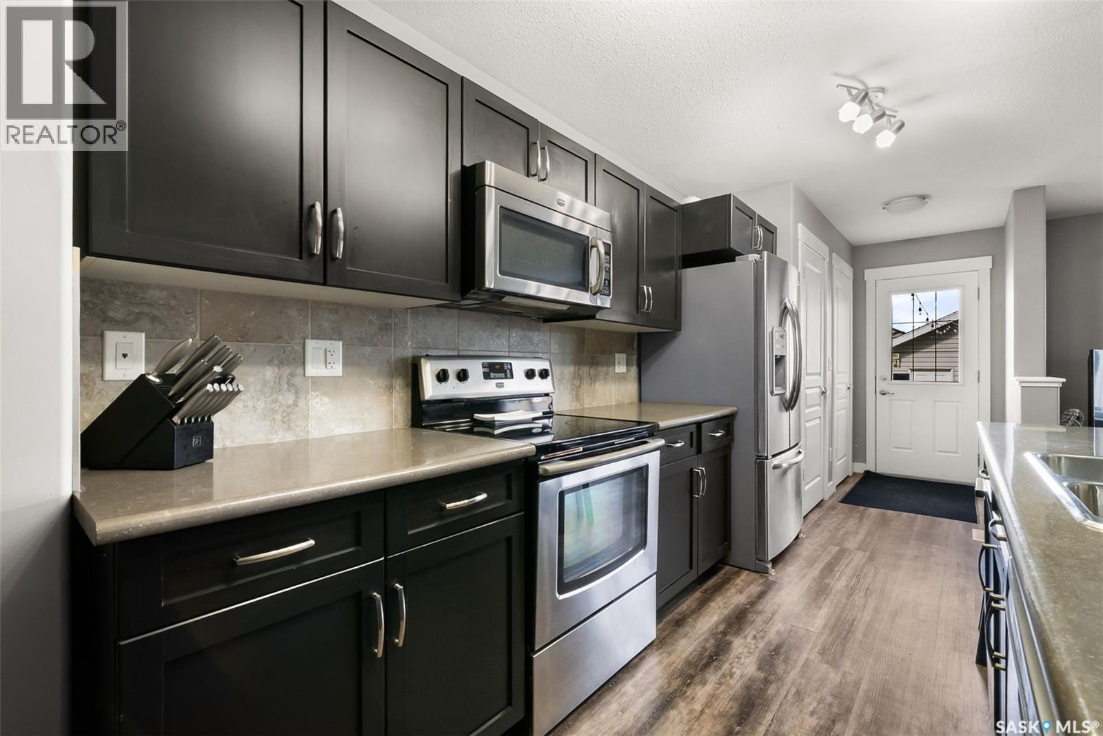 5330 Universal Crescent, Regina, Saskatchewan  S4W 0K7 - Photo 5 - SK019999