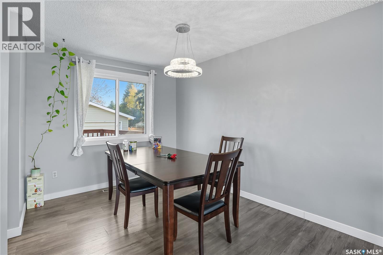 1215 Acadia Drive, Saskatoon, Saskatchewan  S7H 4X4 - Photo 11 - SK019915