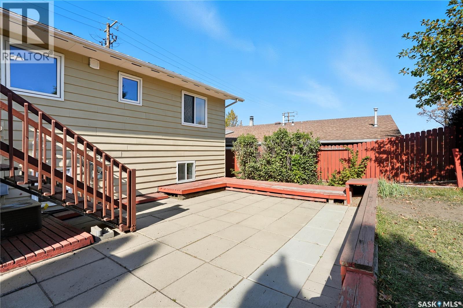 1215 Acadia Drive, Saskatoon, Saskatchewan  S7H 4X4 - Photo 38 - SK019915