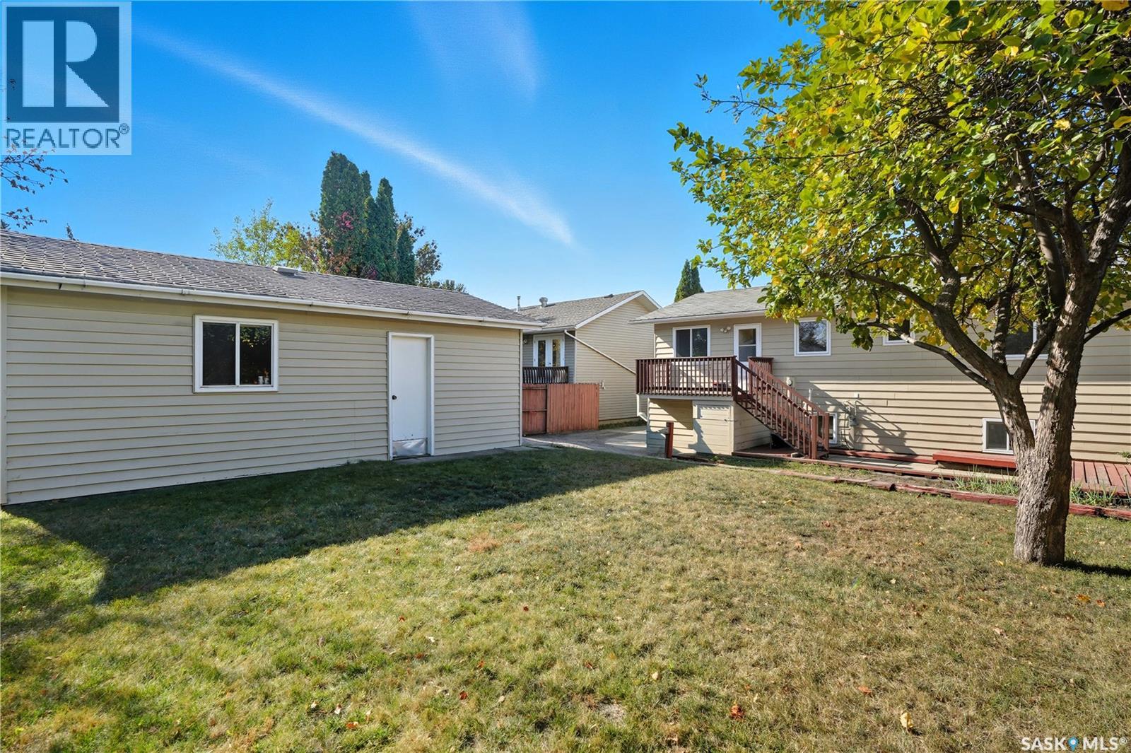 1215 Acadia Drive, Saskatoon, Saskatchewan  S7H 4X4 - Photo 40 - SK019915