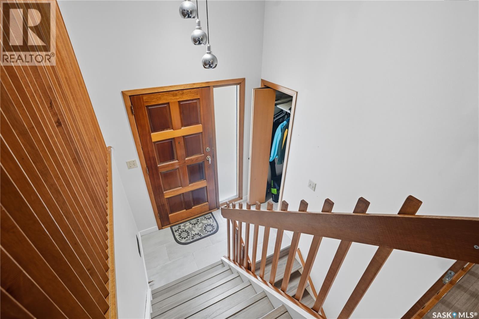 1215 Acadia Drive, Saskatoon, Saskatchewan  S7H 4X4 - Photo 6 - SK019915