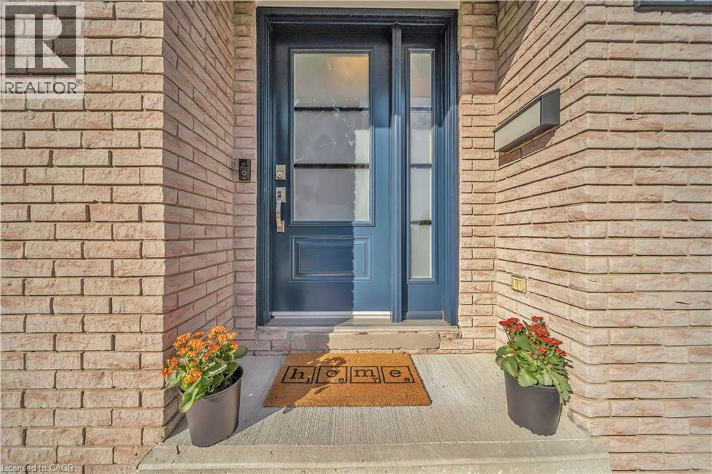 4 Lisa Court, Hamilton, Ontario  L8V 4P9 - Photo 7 - 40776126