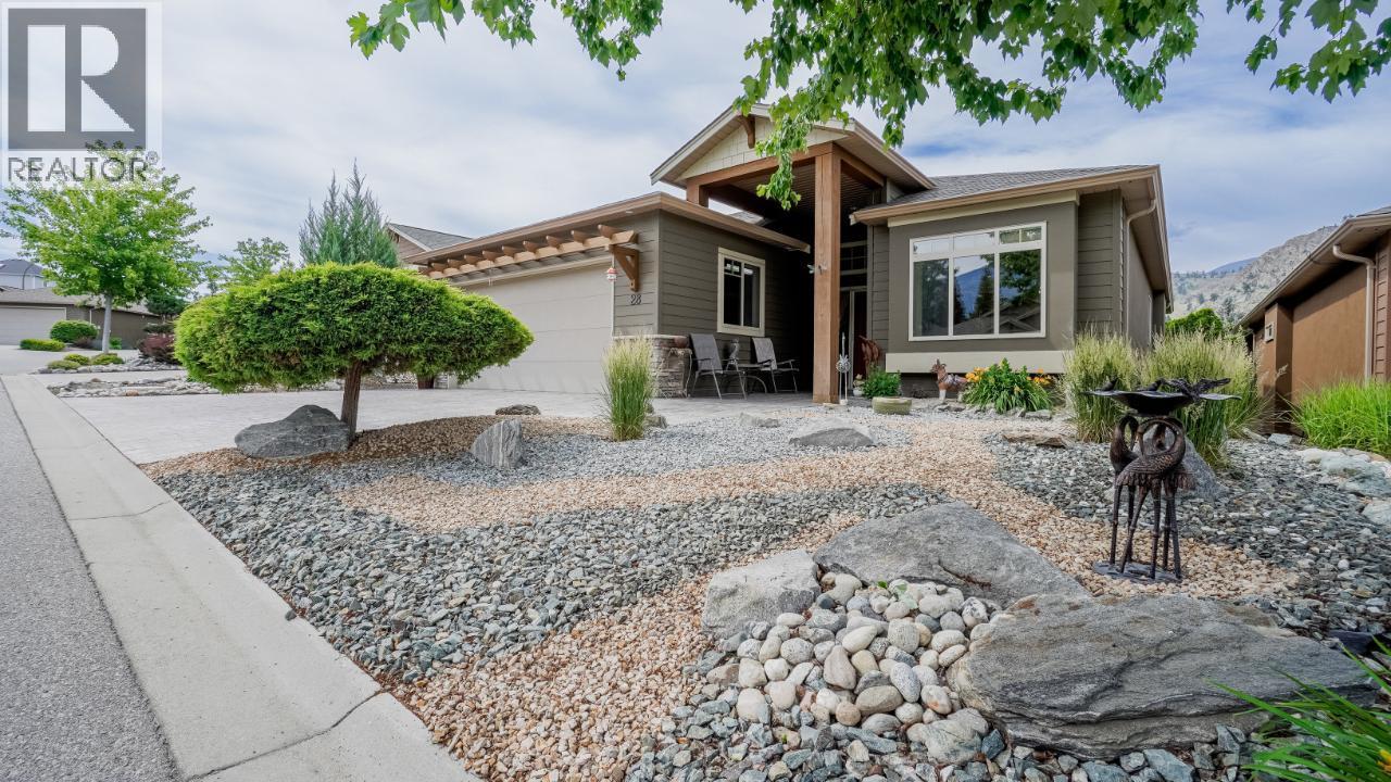 6833 MEADOWS Drive Unit# 28, Oliver, British Columbia
