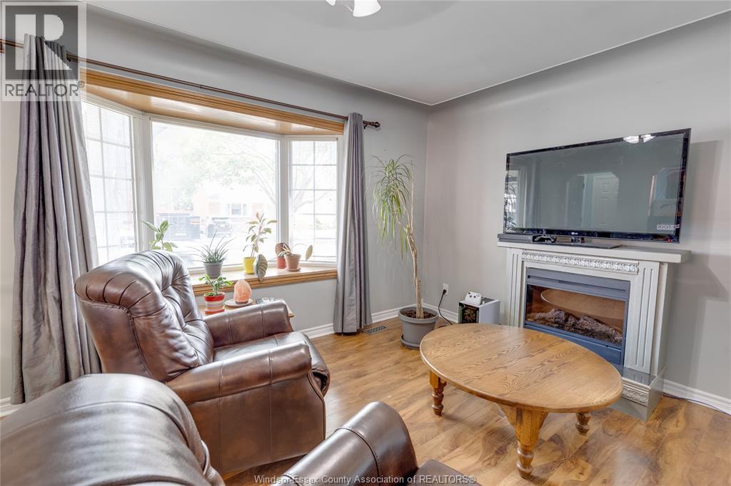1075 Prado Place, Windsor, Ontario  N8S 2H6 - Photo 7 - 25025251