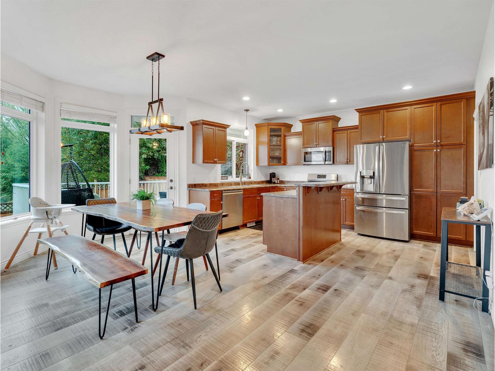 5566 Thom Creek Drive, Promontory, Chilliwack, British Columbia  V2R 5Z6 - Photo 6 - R3054981