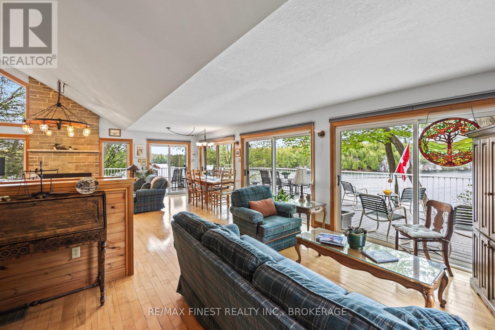 8126 Perth Road, South Frontenac, Ontario  K0H 2L0 - Photo 30 - X12443582