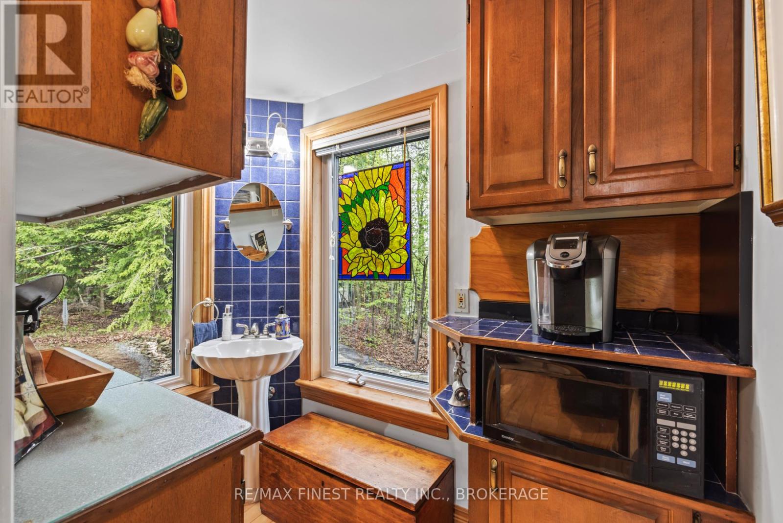 8126 Perth Road, South Frontenac, Ontario  K0H 2L0 - Photo 36 - X12443582