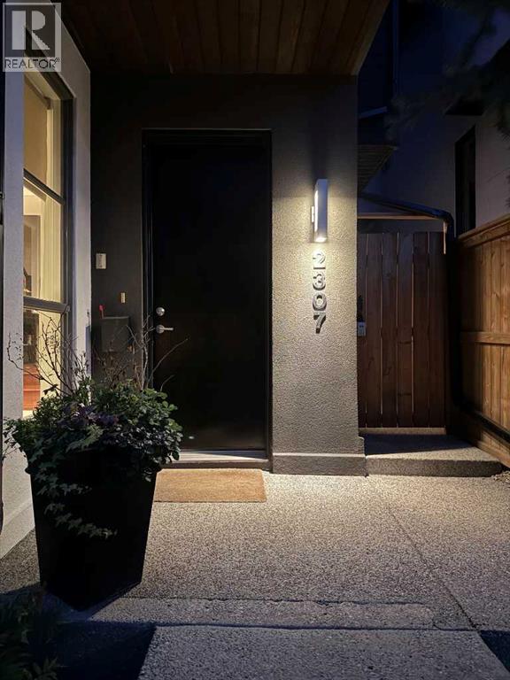 2307 3 Avenue Nw, Calgary, Alberta  T2N 0K9 - Photo 4 - A2248810
