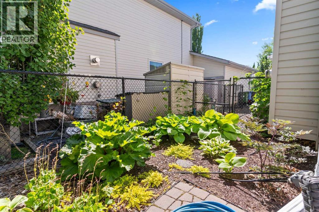 40 Rocky Ridge Landing Nw, Calgary, Alberta  T3G 4E5 - Photo 35 - A2249508