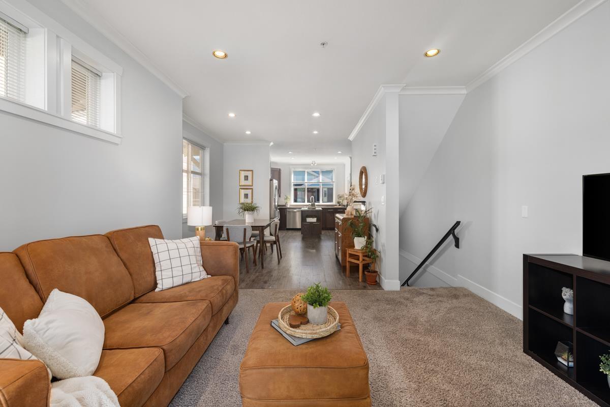 20 5805 Sappers Way, Garrison Crossing, Chilliwack, British Columbia  V2R 0L7 - Photo 6 - R3054457