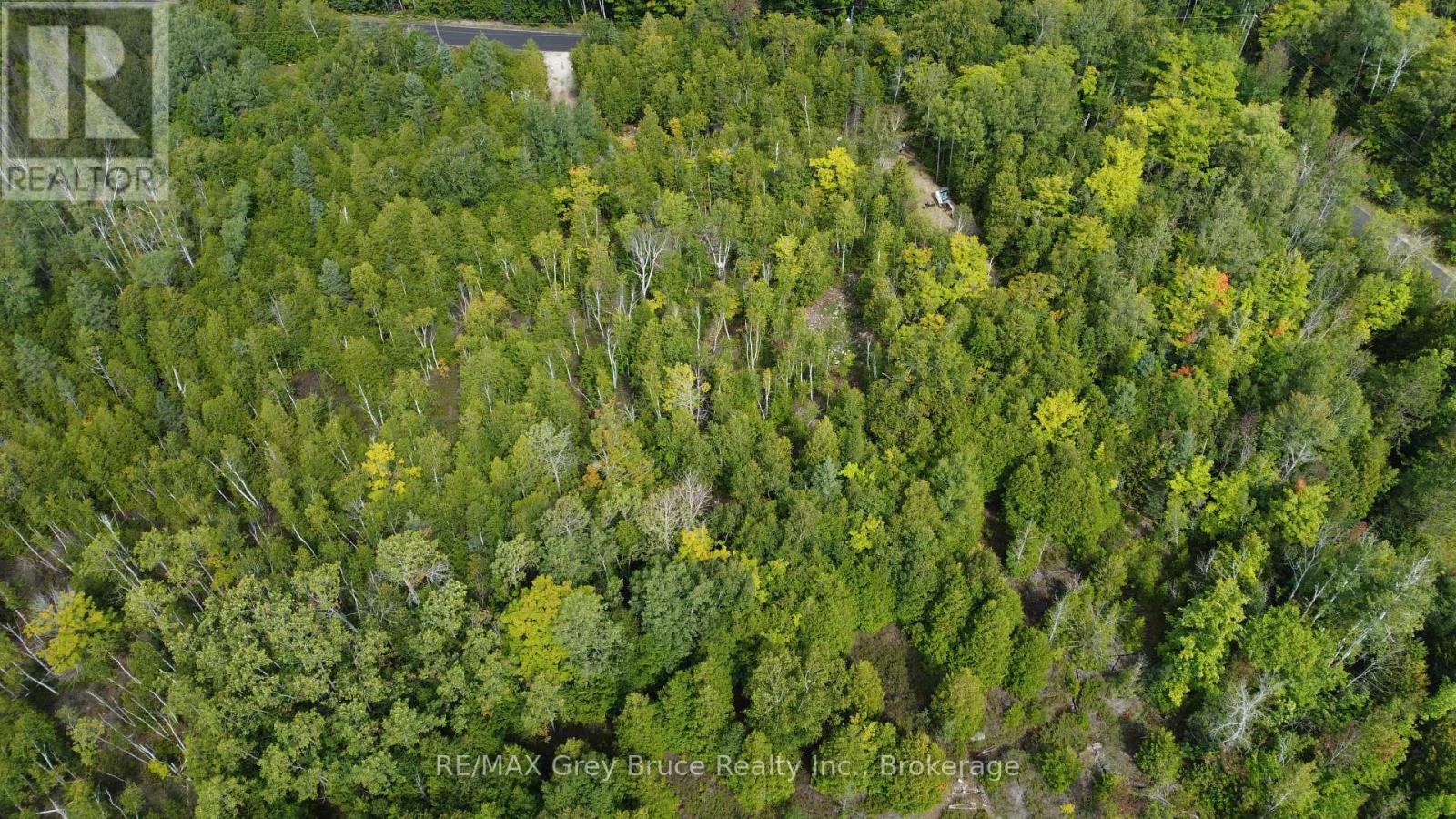 41 Noble Drive, Northern Bruce Peninsula, Ontario  N0H 1Z0 - Photo 21 - X12443474