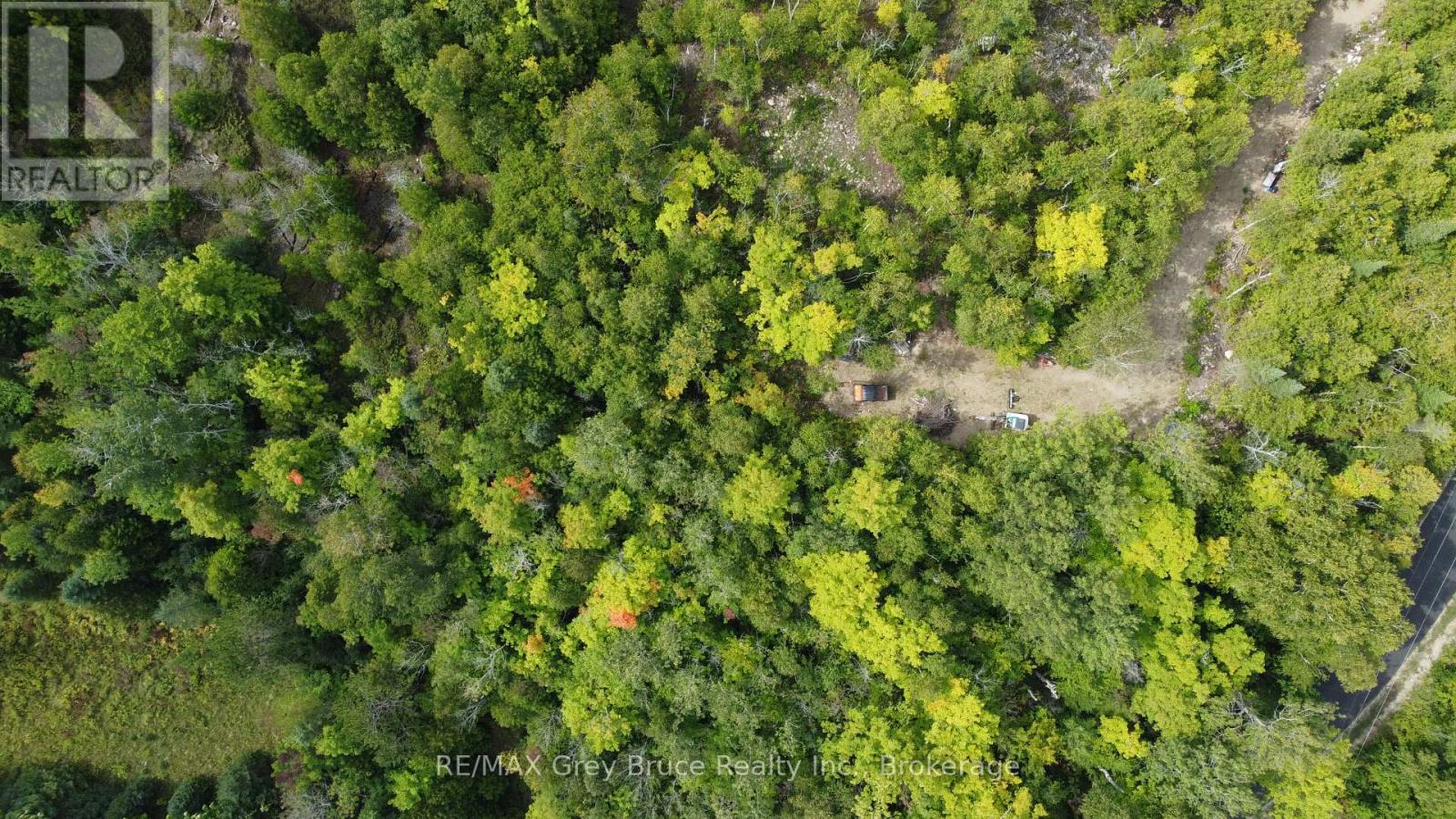 41 Noble Drive, Northern Bruce Peninsula, Ontario  N0H 1Z0 - Photo 30 - X12443474