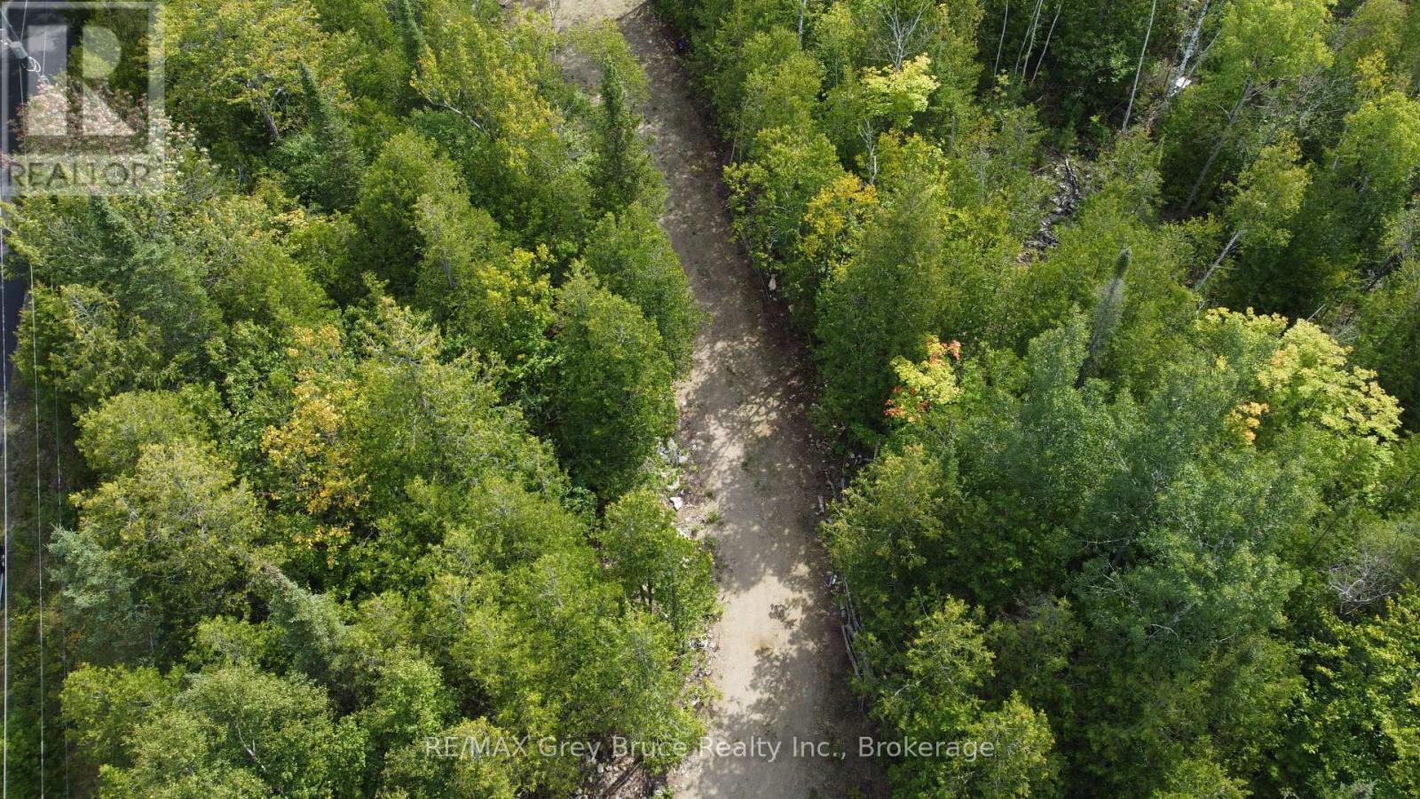 41 Noble Drive, Northern Bruce Peninsula, Ontario  N0H 1Z0 - Photo 6 - X12443474