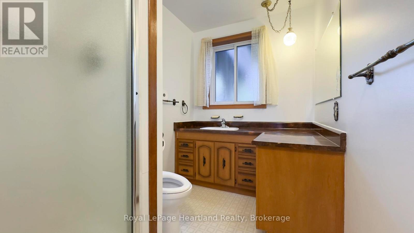 45 Winter Court, Central Huron, Ontario  N0M 1L0 - Photo 24 - X12443500