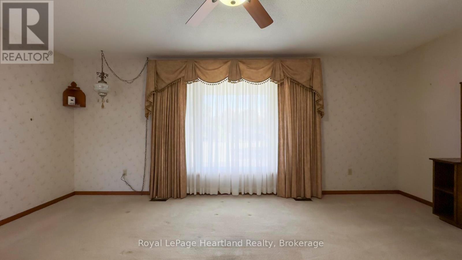 45 Winter Court, Central Huron, Ontario  N0M 1L0 - Photo 4 - X12443500