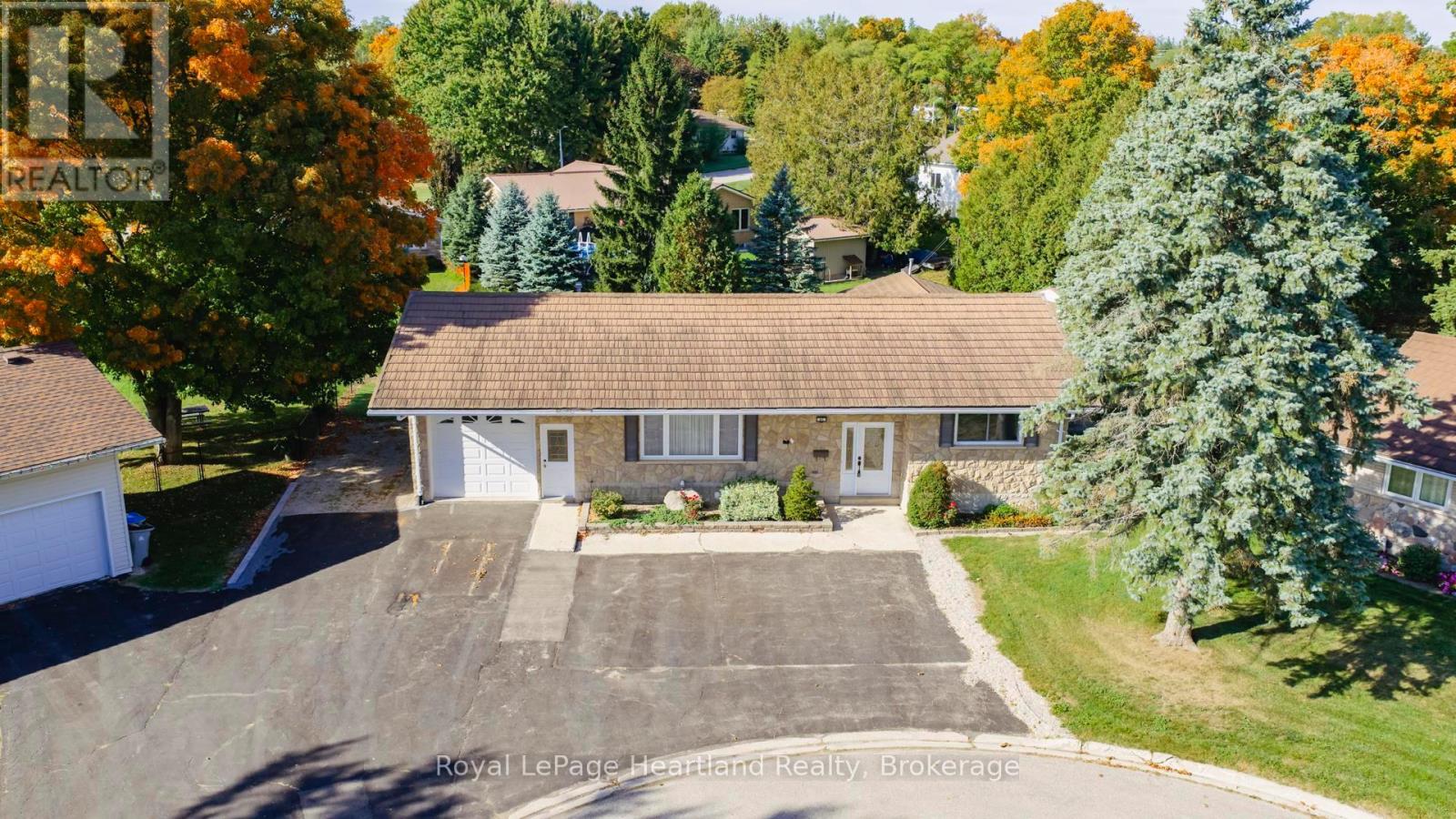 45 Winter Court, Central Huron, Ontario  N0M 1L0 - Photo 41 - X12443500