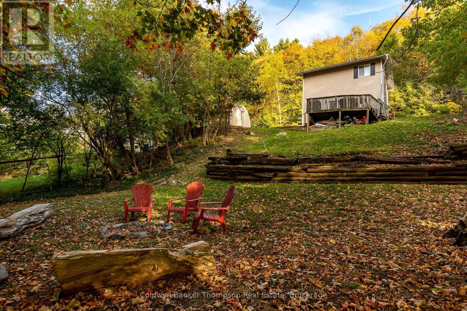 16 Walpole Street, Huntsville, Ontario  P1H 1V3 - Photo 34 - X12443601