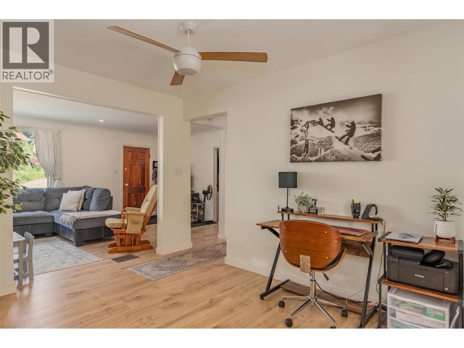 1953 PLEWMAN Way, Rossland, British Columbia