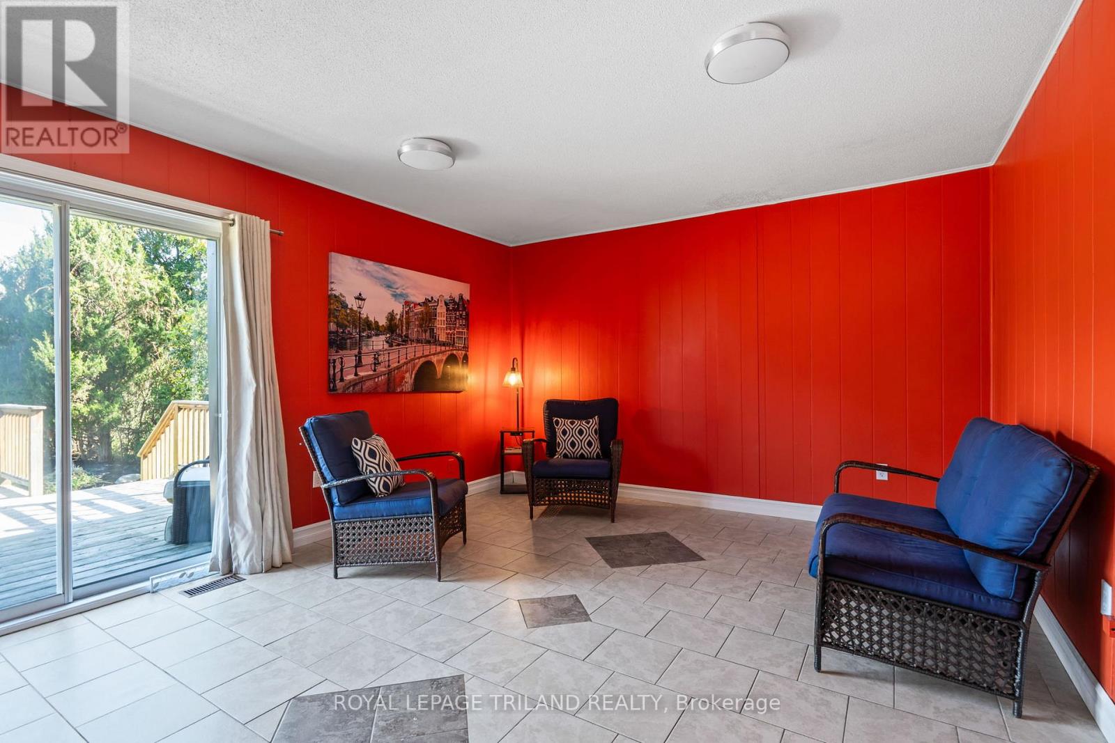 368 Kenmore Place, London East, Ontario  N5Y 1V2 - Photo 20 - X12443542