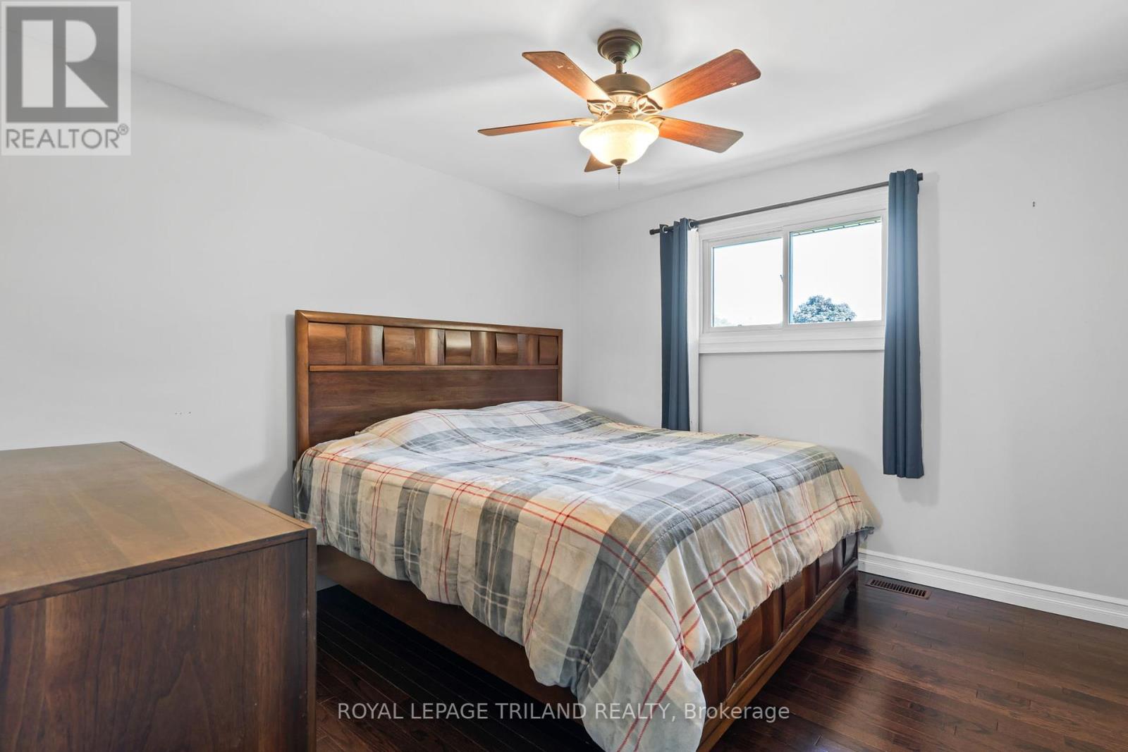 368 Kenmore Place, London East, Ontario  N5Y 1V2 - Photo 23 - X12443542