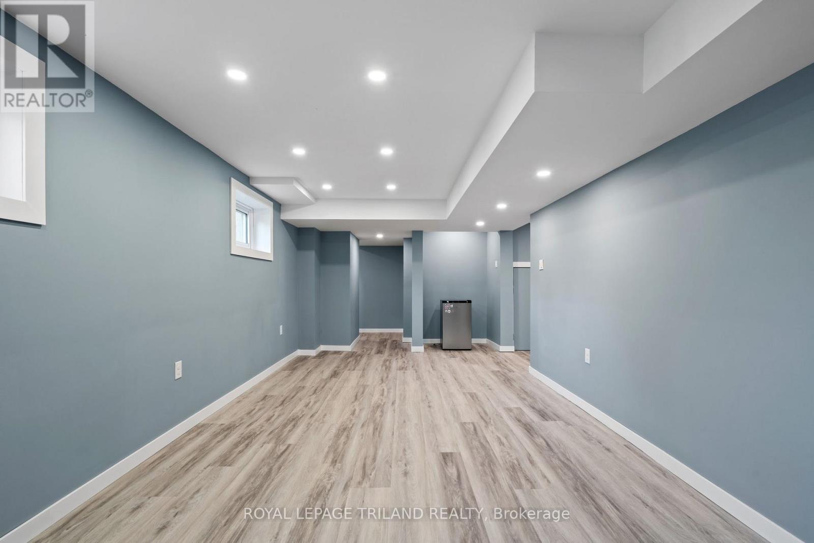 368 Kenmore Place, London East, Ontario  N5Y 1V2 - Photo 36 - X12443542
