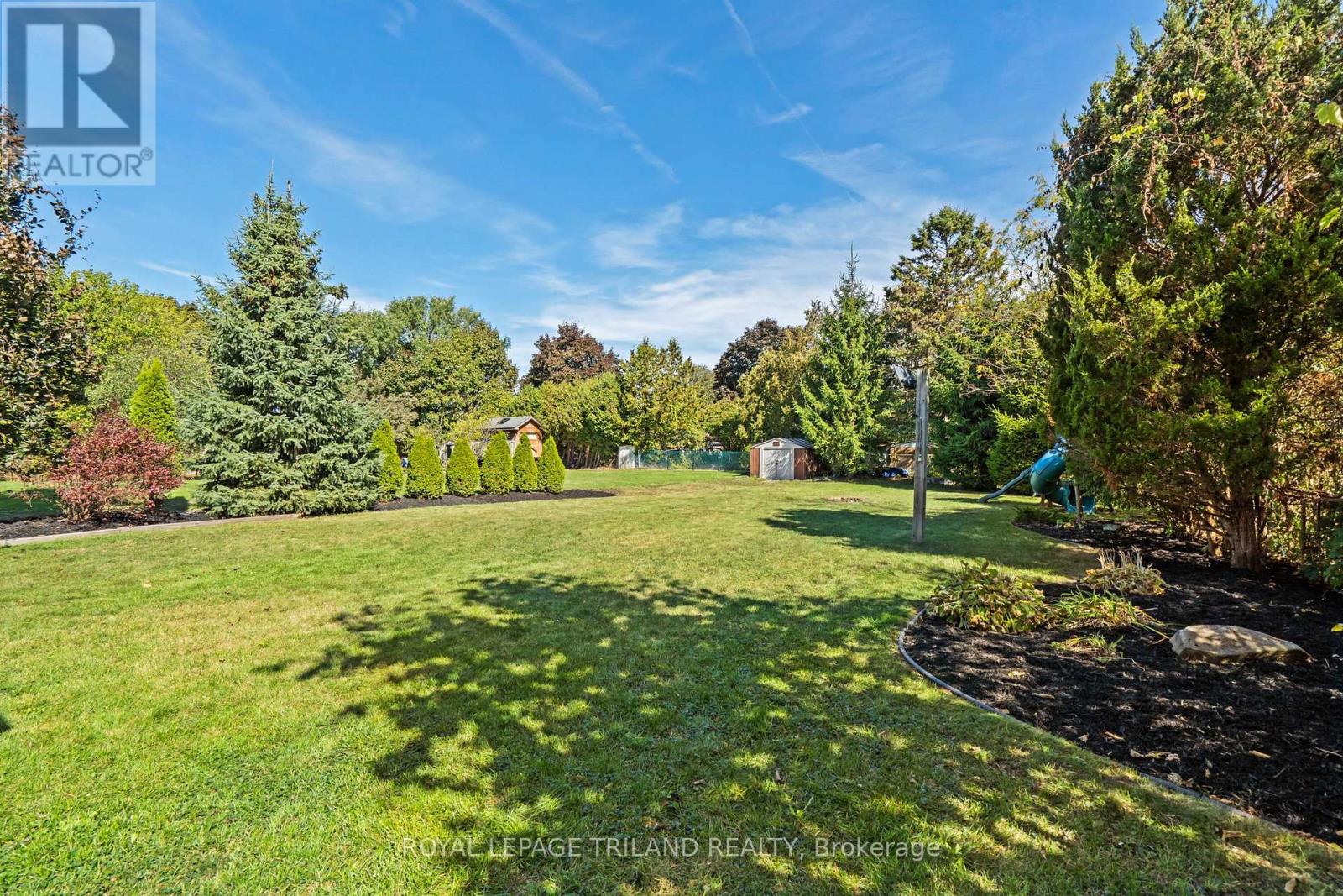 368 Kenmore Place, London East, Ontario  N5Y 1V2 - Photo 41 - X12443542