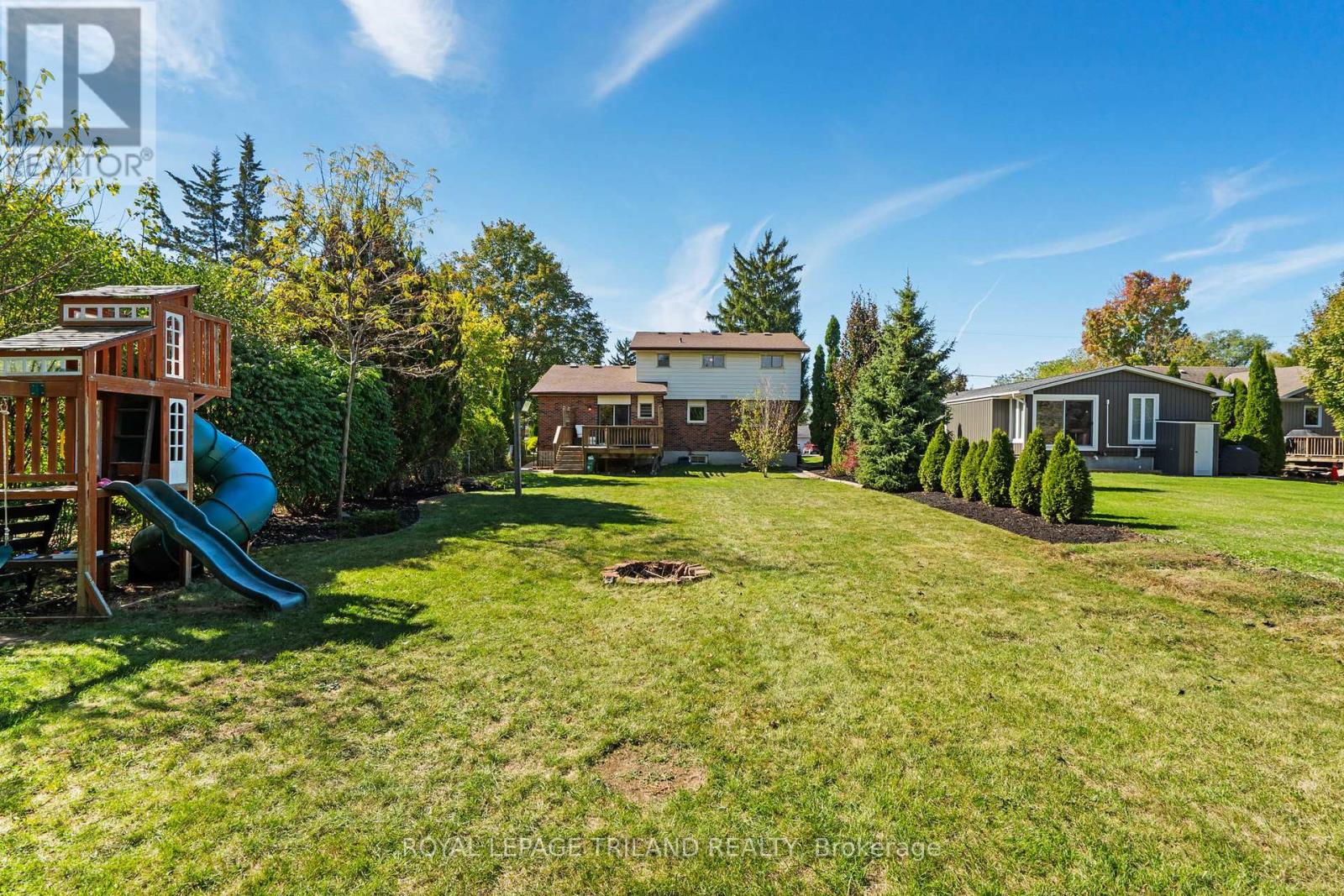 368 Kenmore Place, London East, Ontario  N5Y 1V2 - Photo 44 - X12443542