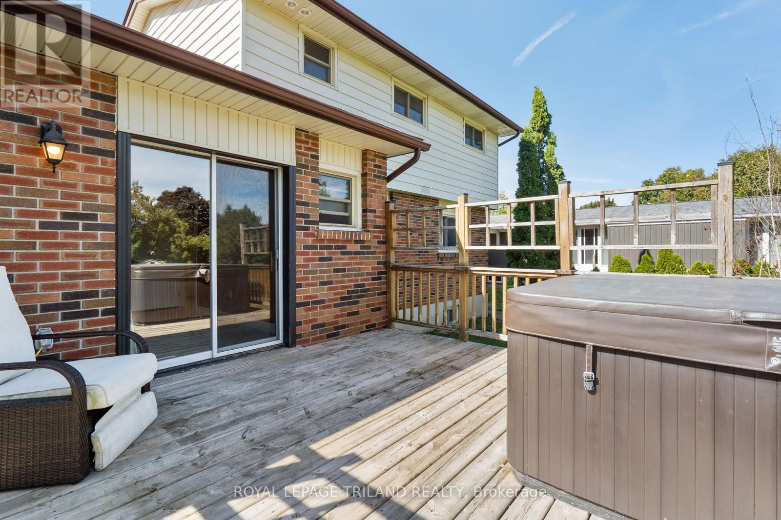368 Kenmore Place, London East, Ontario  N5Y 1V2 - Photo 45 - X12443542