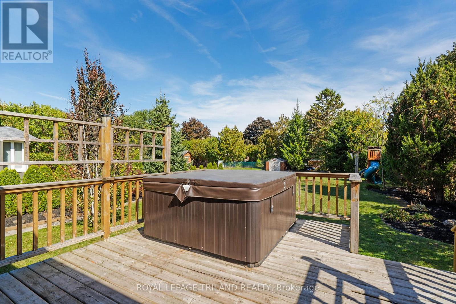 368 Kenmore Place, London East, Ontario  N5Y 1V2 - Photo 46 - X12443542