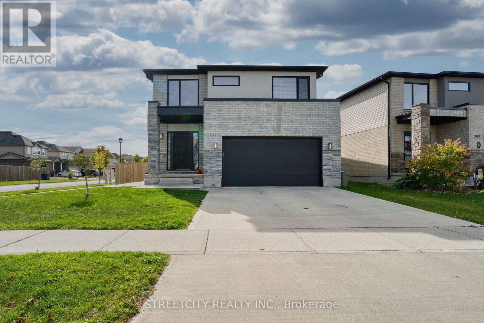 2167 Wateroak Drive, London North, Ontario  N6G 0P9 - Photo 1 - X12443557