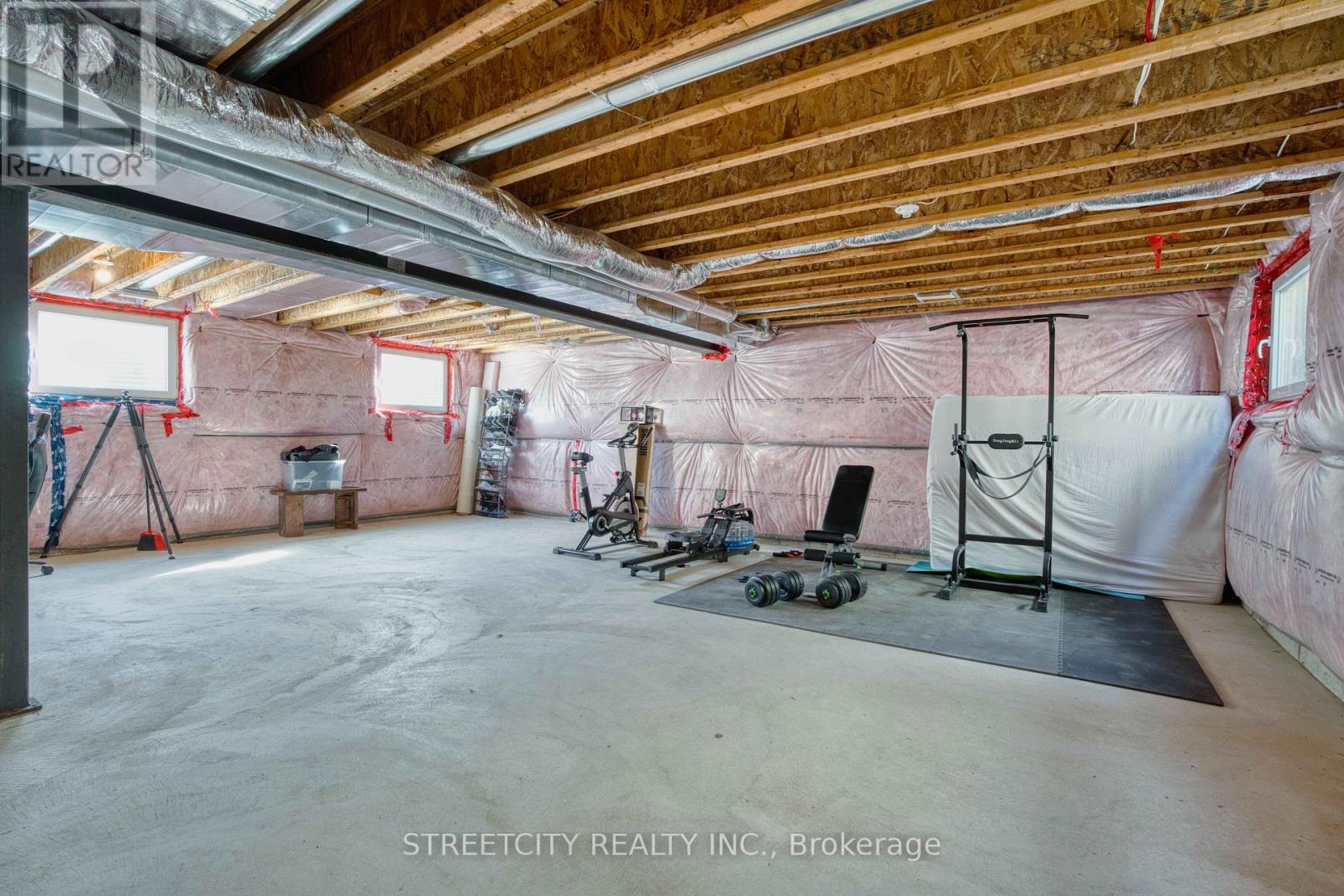 2167 Wateroak Drive, London North, Ontario  N6G 0P9 - Photo 34 - X12443557