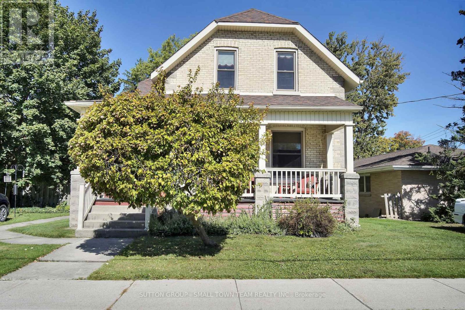 50 Huron Street W, South Huron, Ontario  N0M 1S2 - Photo 1 - X12443597