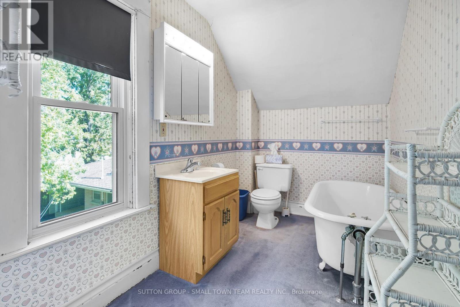 50 Huron Street W, South Huron, Ontario  N0M 1S2 - Photo 26 - X12443597