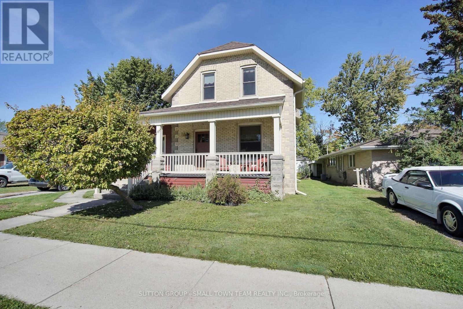 50 Huron Street W, South Huron, Ontario  N0M 1S2 - Photo 3 - X12443597