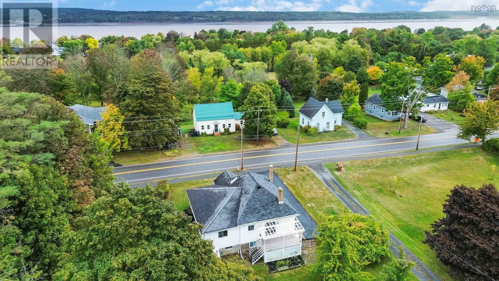 14074 Highway 1, Hants Border, Nova Scotia  B0P 1P0 - Photo 5 - 202524568