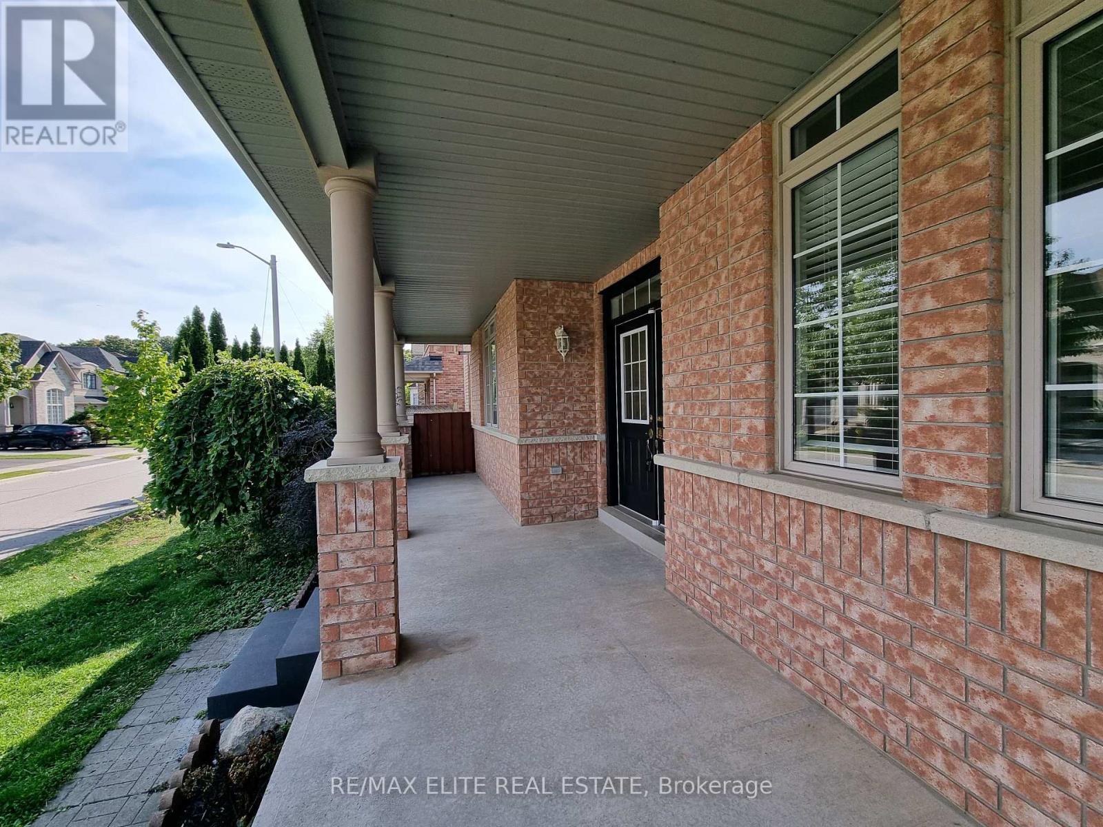 51 Gould Lane, Vaughan, Ontario  L4J 9B5 - Photo 4 - N12401751
