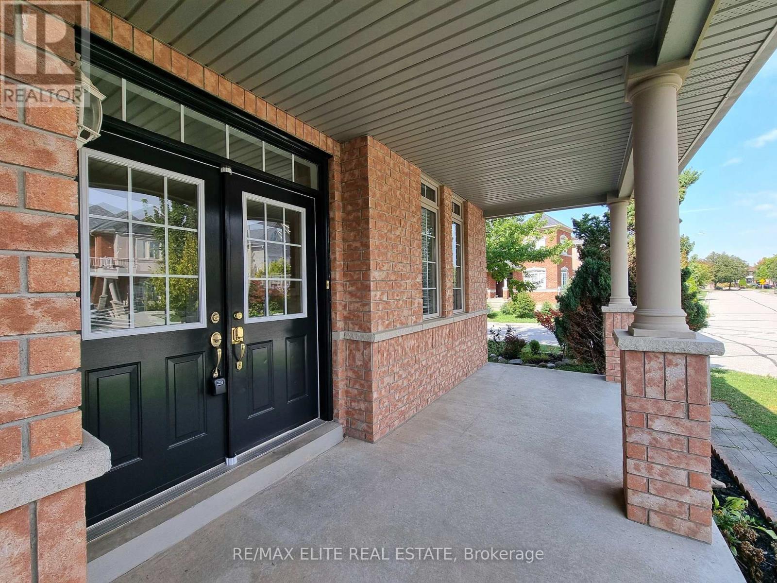 51 Gould Lane, Vaughan, Ontario  L4J 9B5 - Photo 5 - N12401751