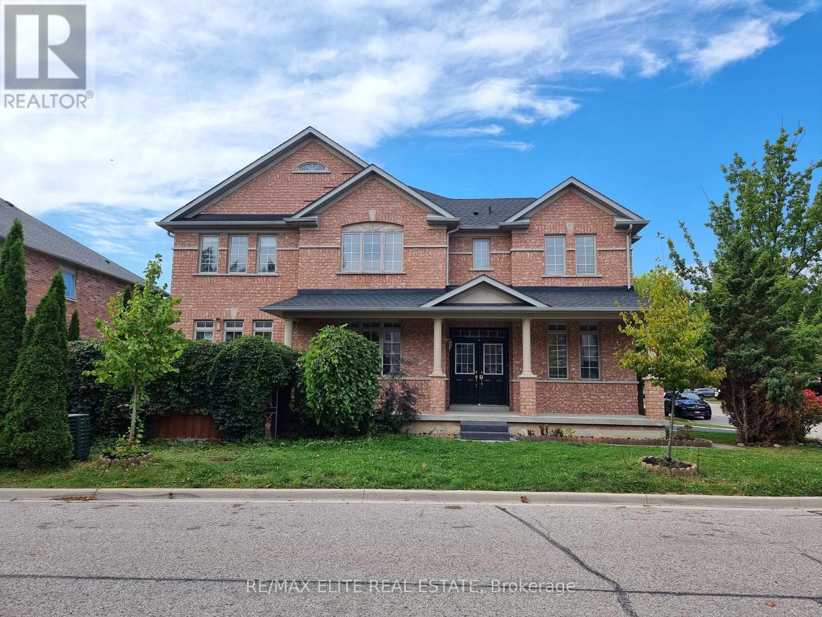 51 Gould Lane, Vaughan, Ontario  L4J 9B5 - Photo 2 - N12401751