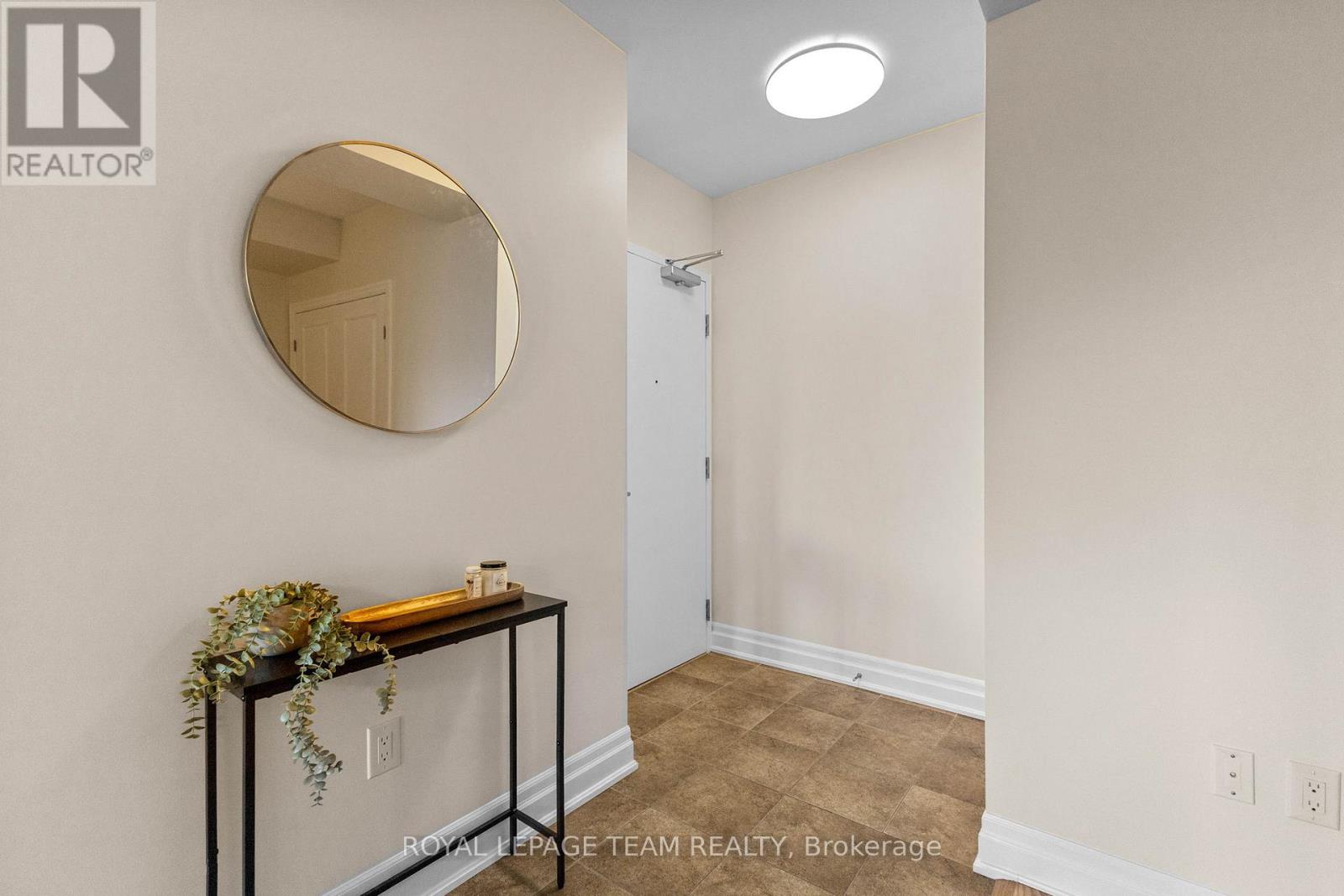 306 - 90 Landry Street, Ottawa, Ontario  K1L 0A9 - Photo 4 - X12443491