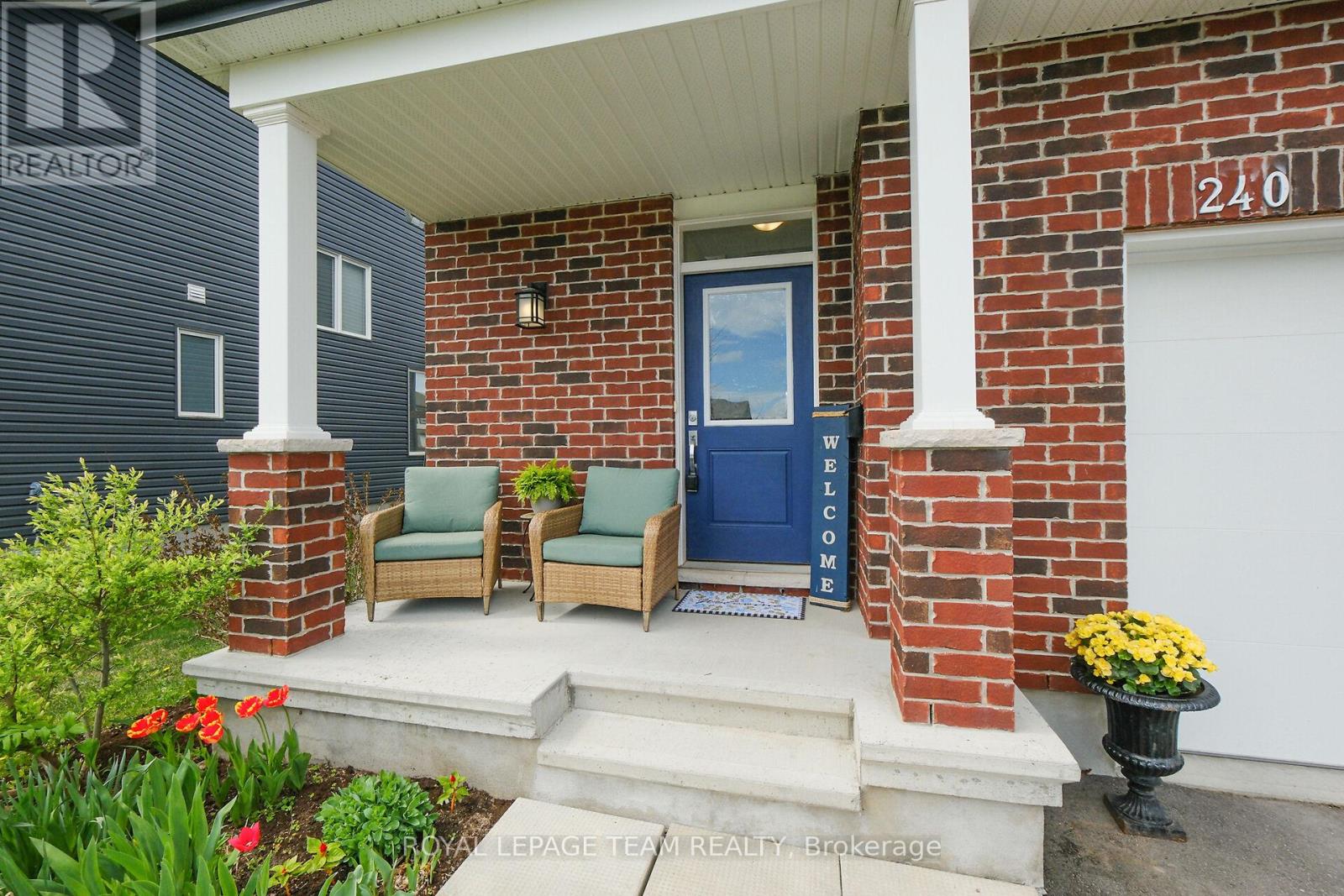 240 Boyd Street, Carleton Place, Ontario  K7C 0H3 - Photo 3 - X12443494