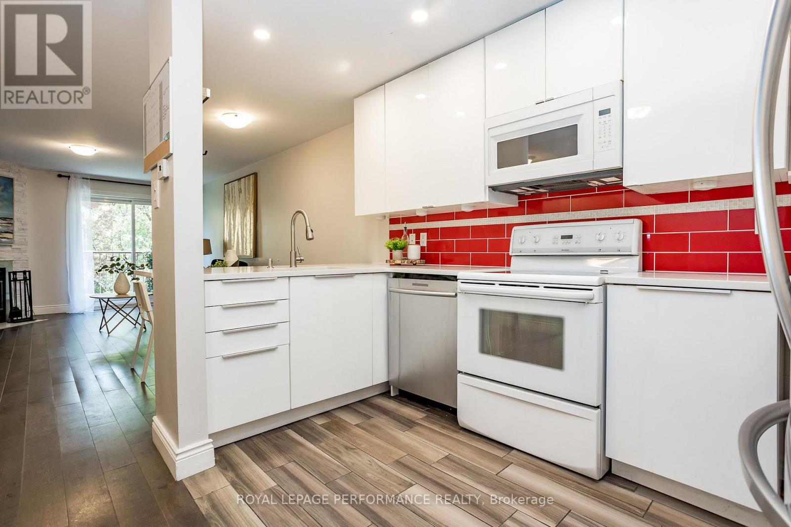 59 - 233 Mart Circle, Ottawa, Ontario  K1K 4K2 - Photo 18 - X12443525