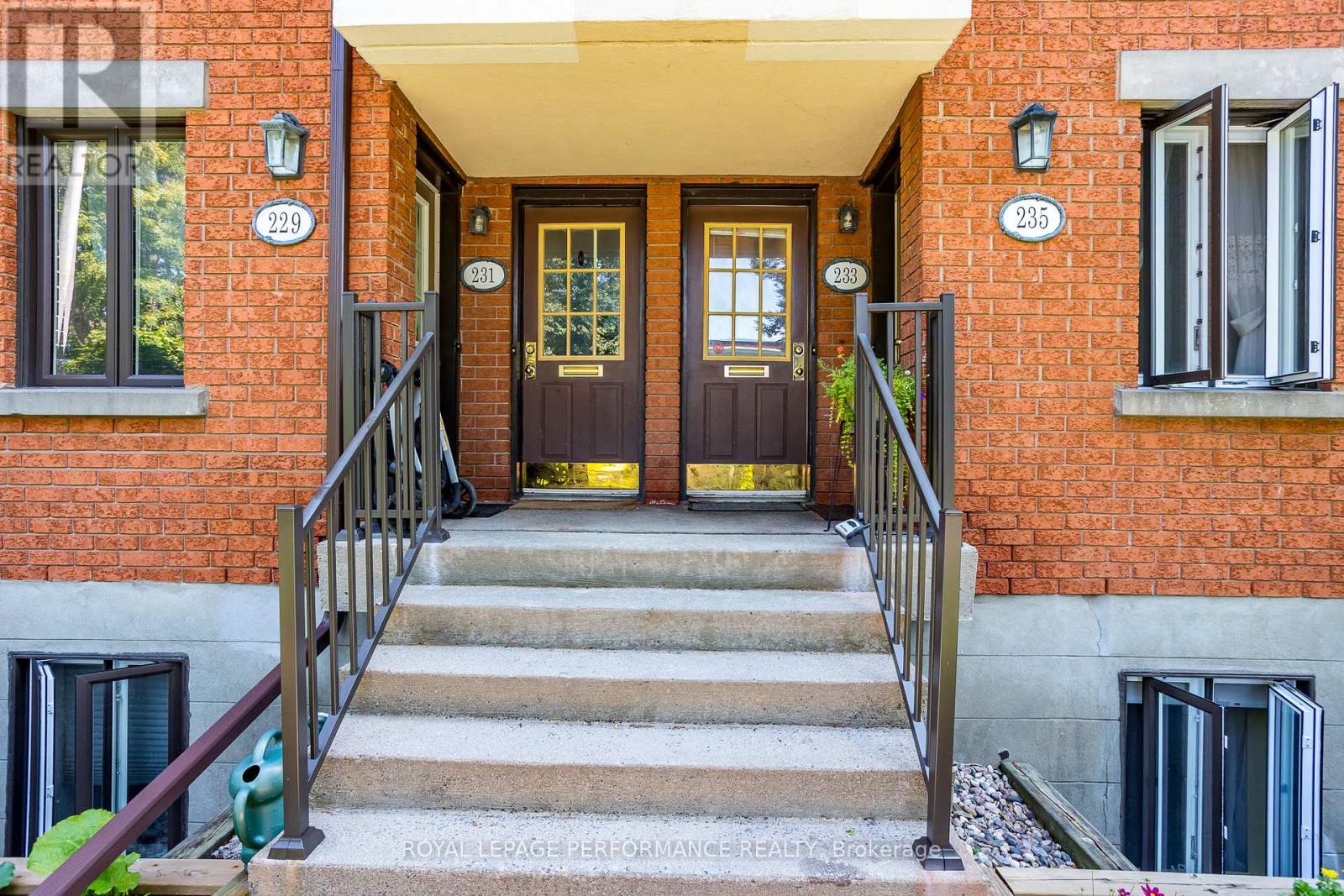 59 - 233 Mart Circle, Ottawa, Ontario  K1K 4K2 - Photo 4 - X12443525